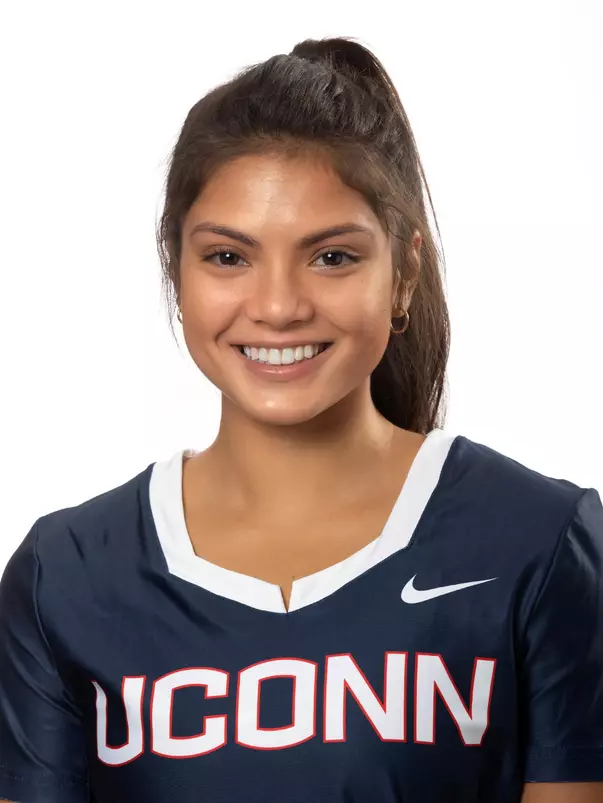 Ariana Kline headshot