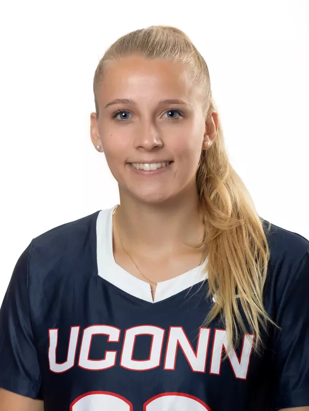 Emily Schillinger headshot