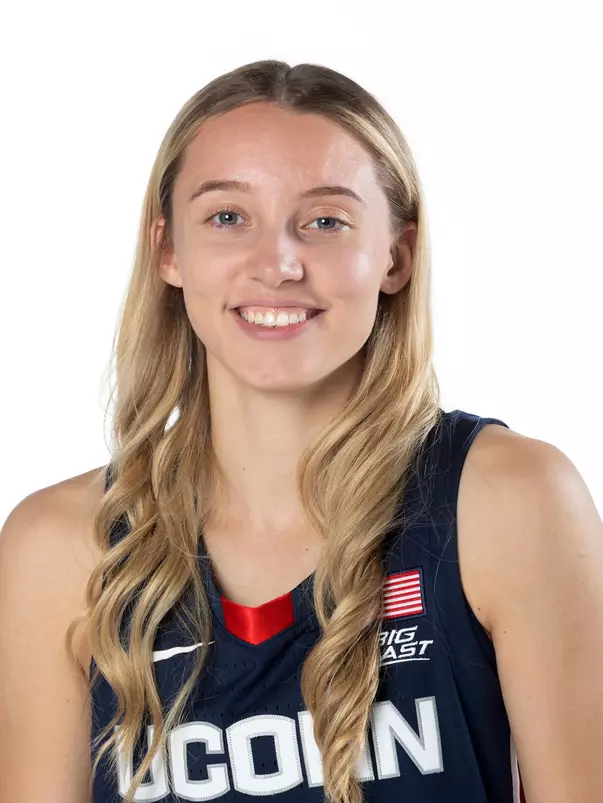 Paige Bueckers headshot