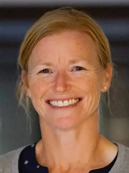 Katie Woods headshot