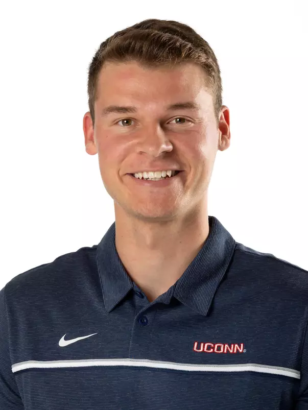 Micah Leon Head Shot