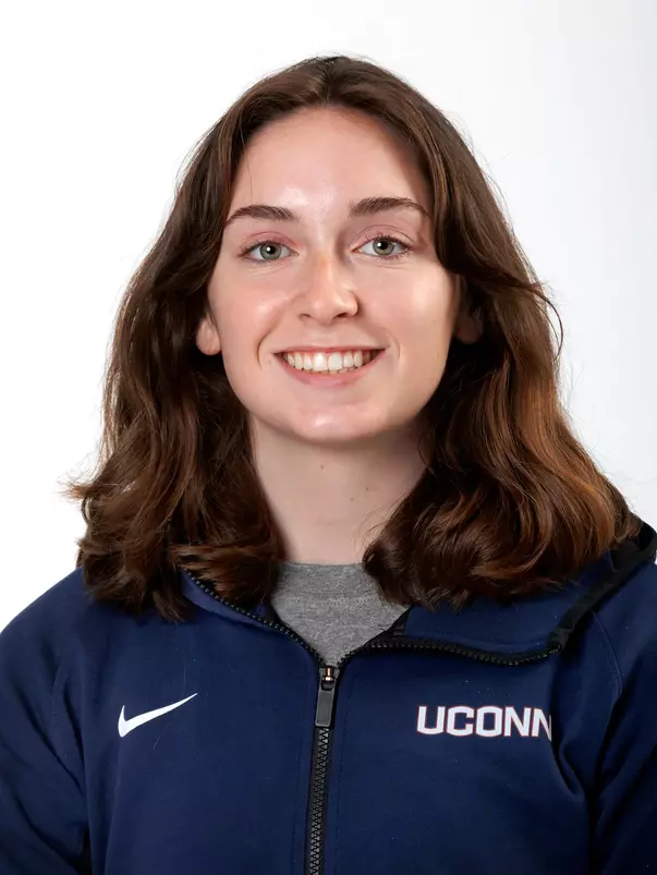 Maeve Williams headshot