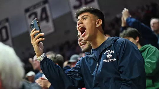 Fan yelling in Gampel