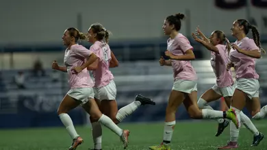 Carson Free Kick Leads Huskies to Victory