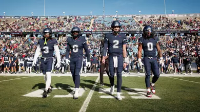 Huskies Close Regular Season at Florida Atlantic