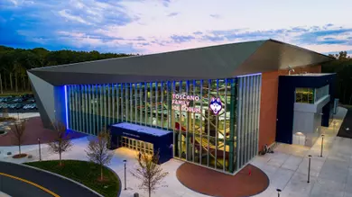 Huskies to CoHost 2026 Ice Breaker Tournament With Sacred Heart