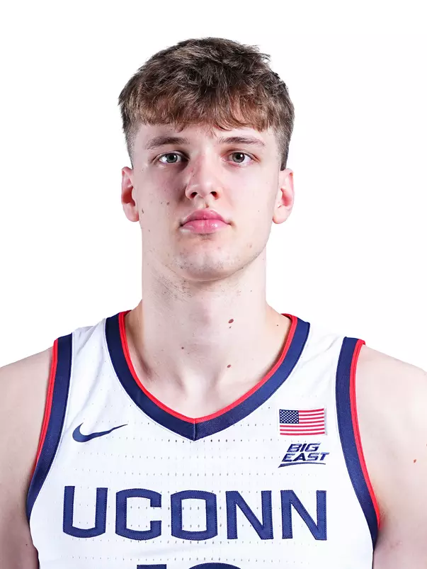 Eric Reibe 25-26 headshot
