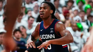 #4 UConn Takes Down #6 MSU in Preseason Bout