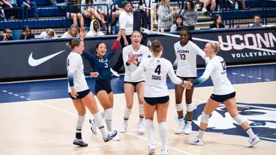 Huskies Welcome Wildcats and Hoyas to Storrs