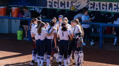 Huskies Fall on Day One of Gulf Coast Classic