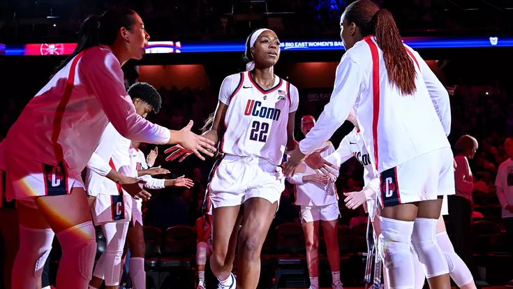 UNCASVILLE, CONNECTICUT - March 6 - Serah Williams #22 of the UConn Huskies against the Georgetown Hoyas during the Big East Women's Basketball quarterfinals at Mohegan Sun Arena in Uncasville, Connecticut. Photo by Simon Asher