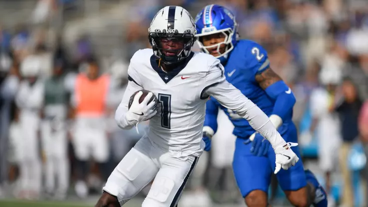 Connecticut wide receiver Skyler Bell (1) during an NCAA football game against Buffalo on Saturday, Sept. 27, 2025 in Buffalo, N.Y.