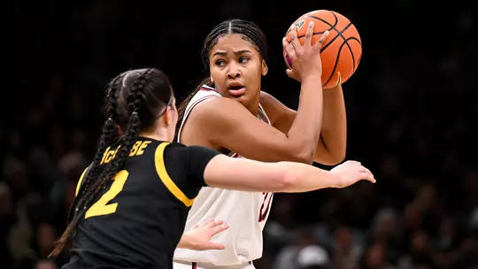NEW YORK, NEW YORK- December 20 - Sarah Strong #21 of the UConn Huskies against the Iowa Hawkeyes at Barclays Center in New York City, NY. Photo by Simon Asher