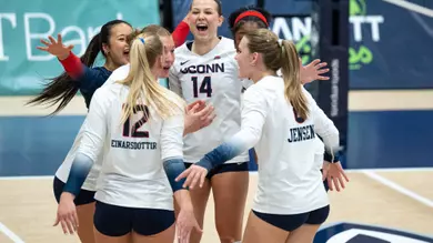 Huskies Host Marquette, DePaul to Open BIG EAST Play