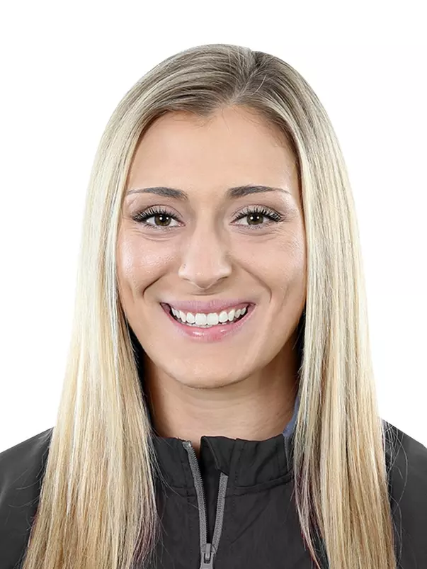 Lexie Elkins Headshot