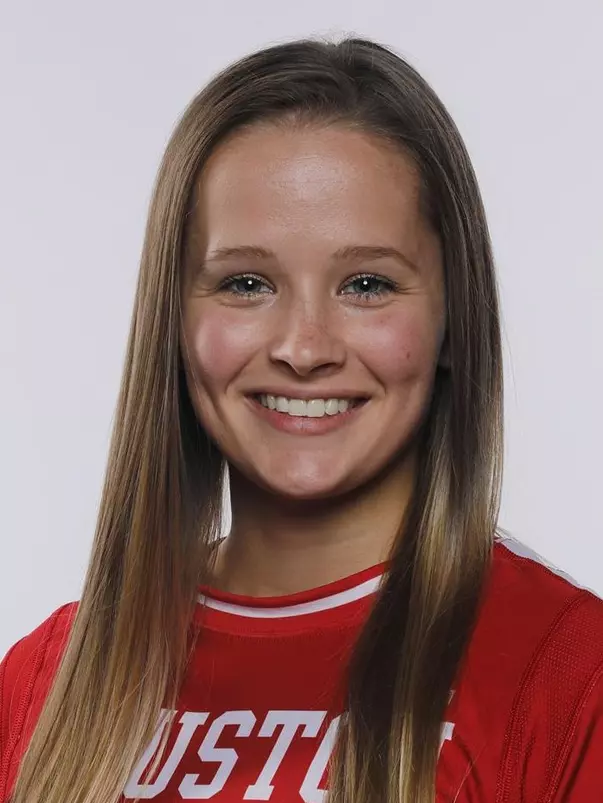 Abby Giles Headshot