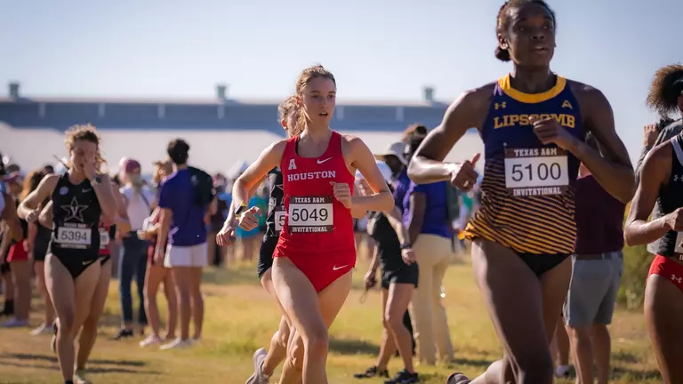 Meyer Posts Program-Best Finish at Conference Meet