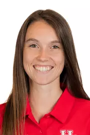 Claire Meyer headshot