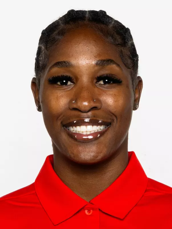 Linesha Thompson headshot