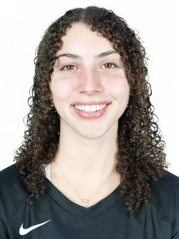 Mattie Casale headshot