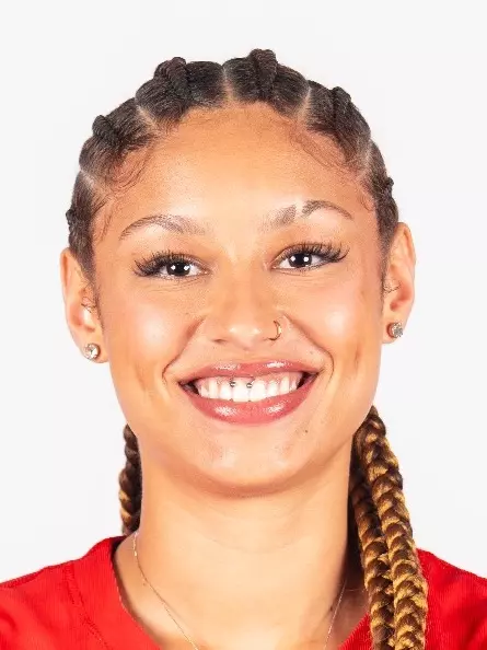 Kamile Gibson headshot