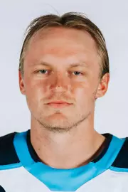 Holt_Brandon headshot