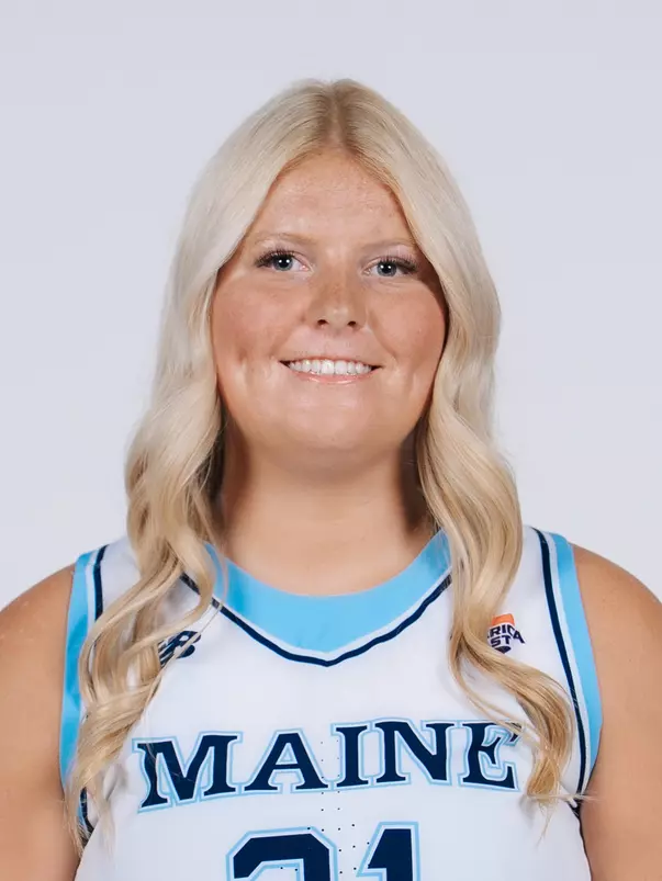 Bailey Breen headshot
