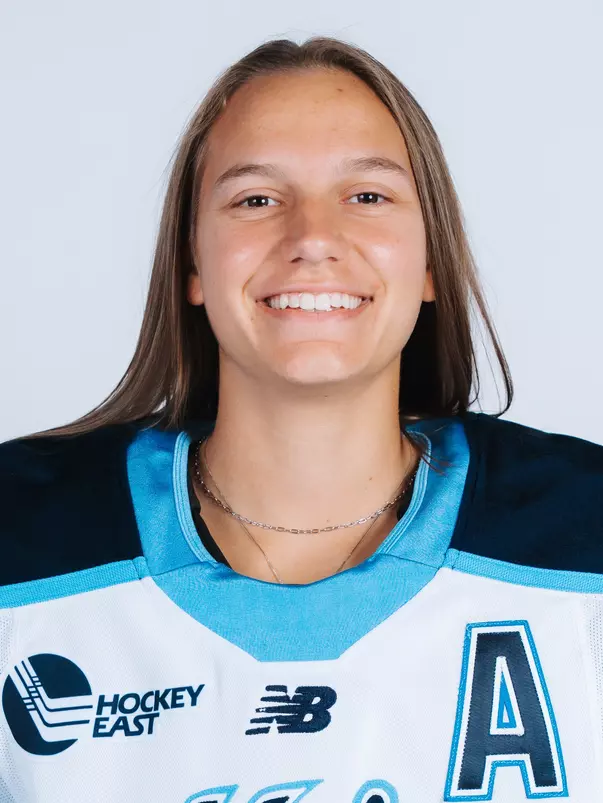 Mikayla Boarder Headshot