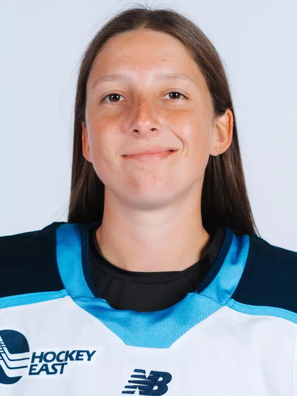 Isabelle Michaud Headshot
