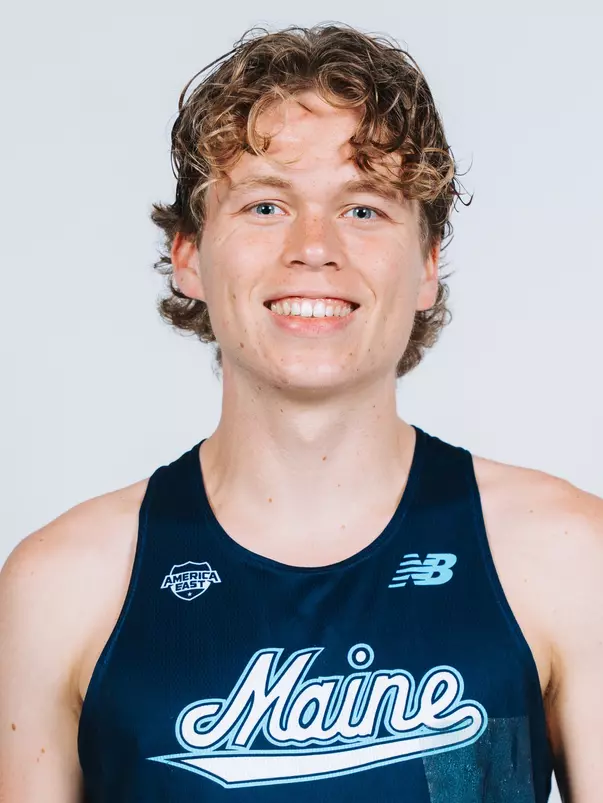 Logan Ross Headshot