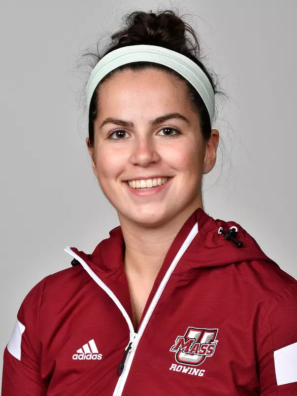 Annie Pineda Headshot