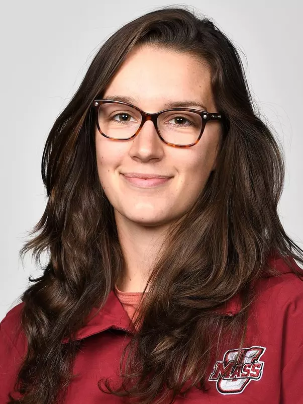 Barbora Hlachova 2019 Headshot