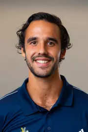 Daniel Izadifar Headshot 2019