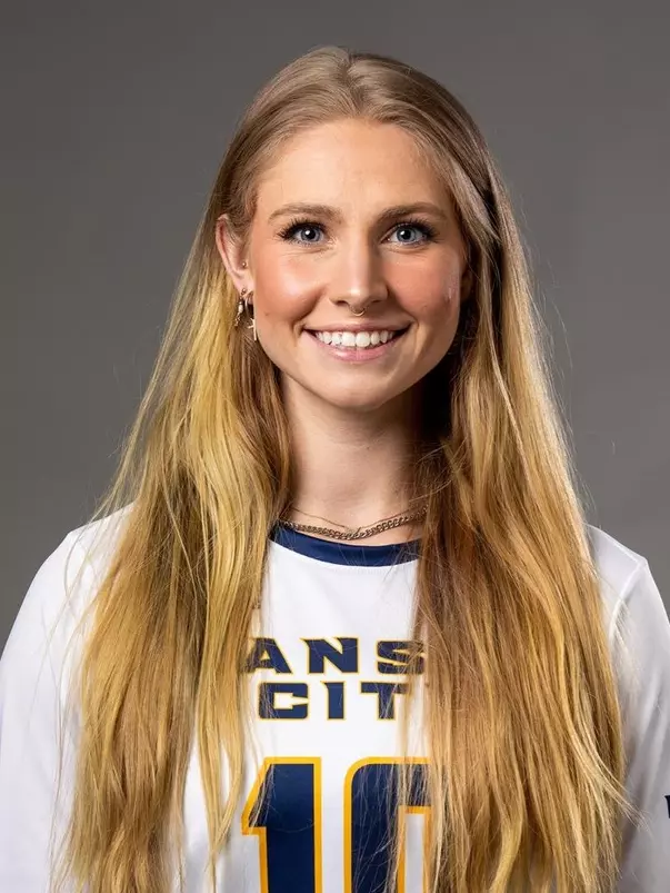 Alex Ratzlaff Headshot 2021