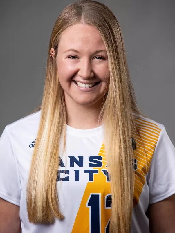 Emily Jensen Headshot