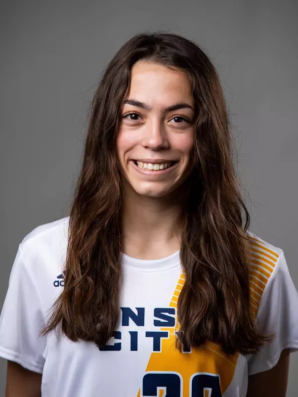 Mollie Plas Headshot