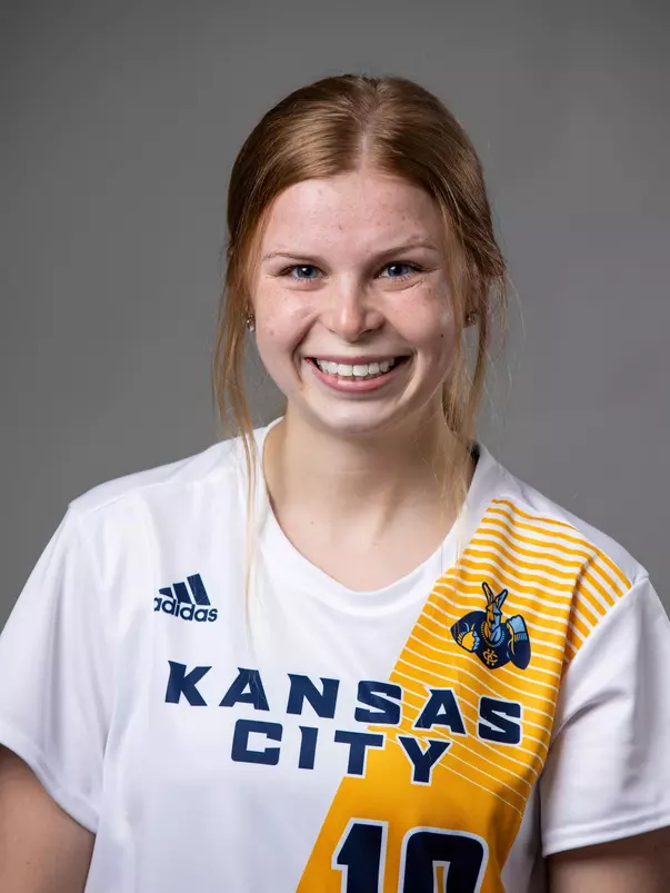 Sophia Limongi Headshot