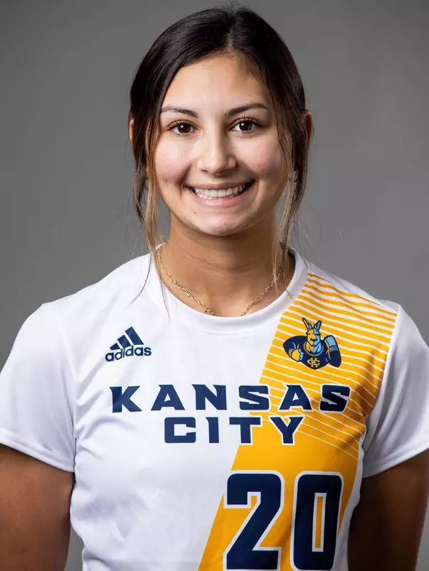 Sophia Smith Headshot