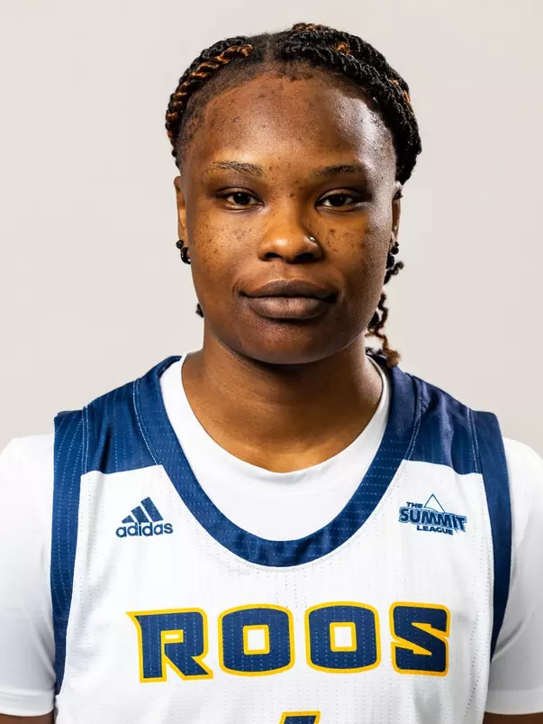 Manna Mensah 2022 Headshot