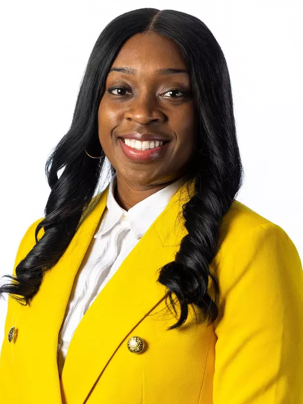 Coach Jackson-Durrett Headshot 2022