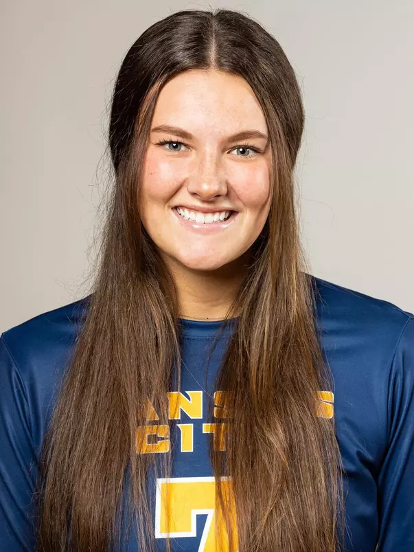 2022 Bree Thompson Headshot