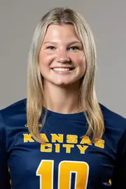 2022 Devynn Day Headshot