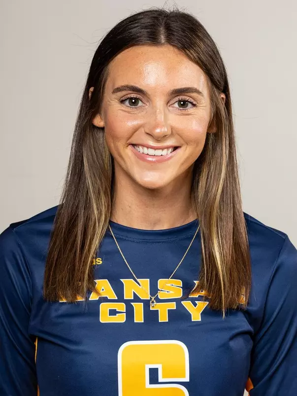 2022 Kennedy Schritenthal Headshot