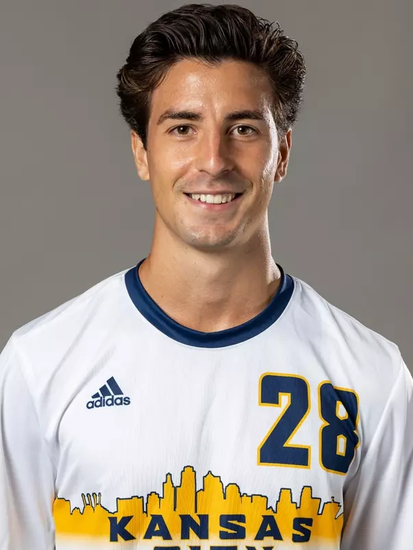 Joan Castells 2022 Headshot