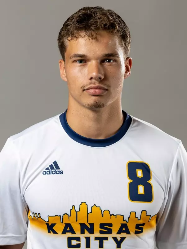 Arne Neufang 2022 Headshot