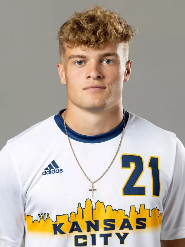 Zach Nichols 2022 Headshot