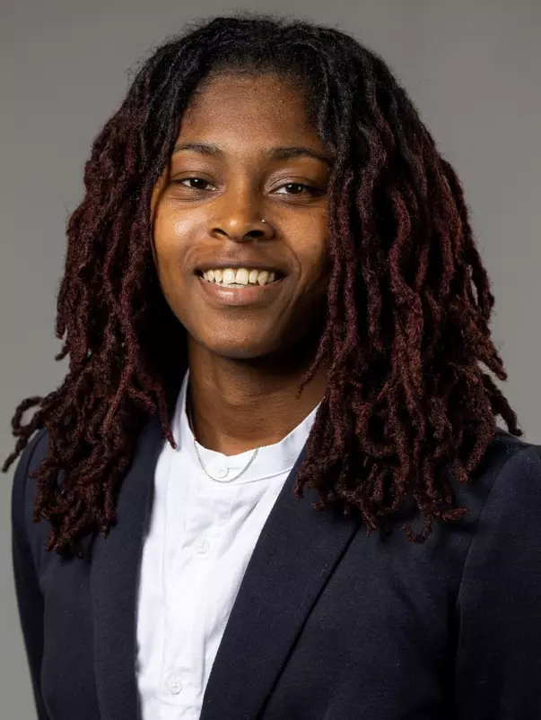 Jazzmun Holmes 2022 Headshot