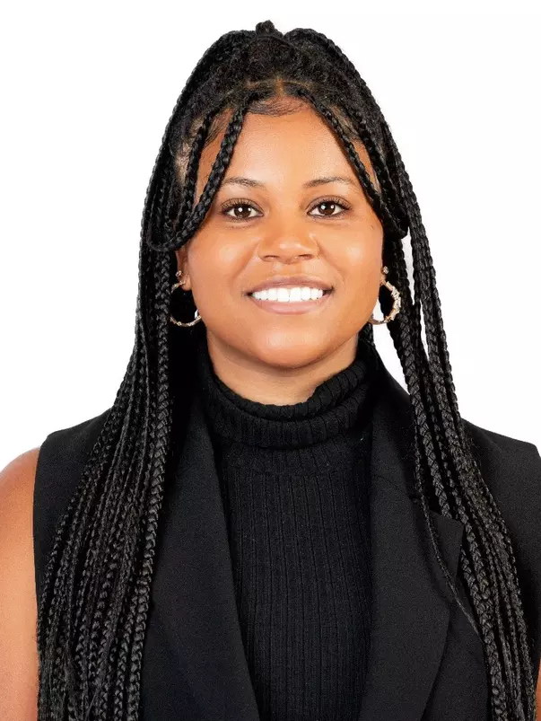 Alexis Lawrence Headshot 2023