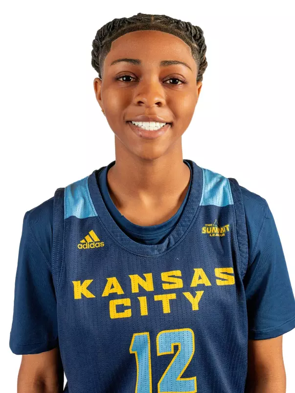 Dayshawna Carter Headshot 2023