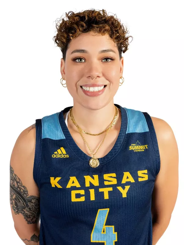 Dominique Phillips Headshot 2023